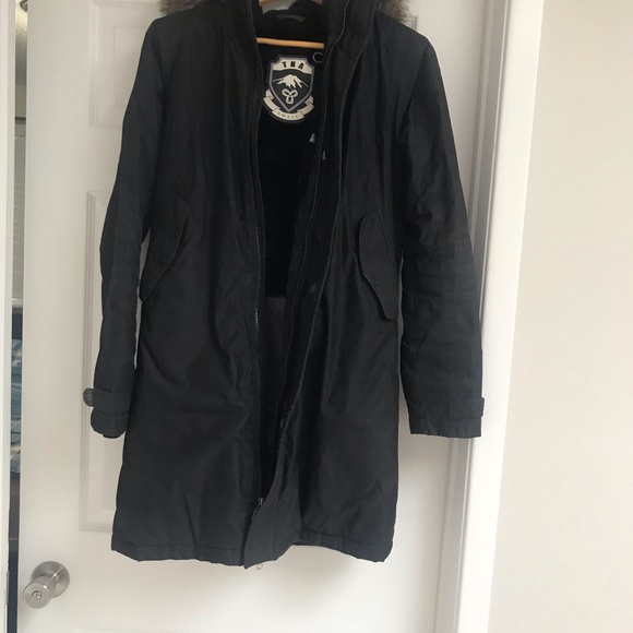 ARITZIA TNA WINTER BLACK JACKET SIZE SMALL - Picture 3 of 9